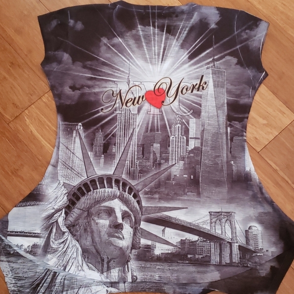 Shirt - Picture 3 of 6